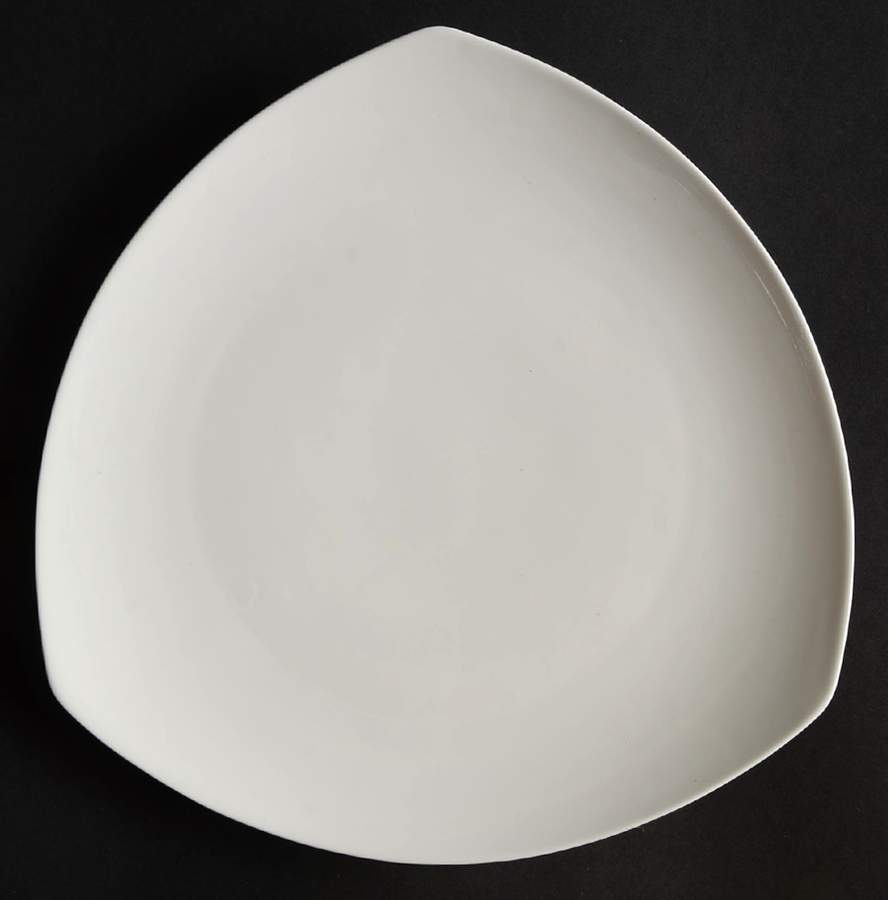 Sam & Squito Triangular Dinner Plate by Xiahe Co-1