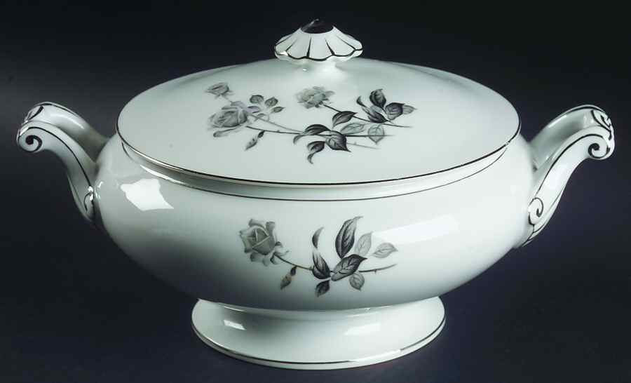 2351 Round Covered Vegetable by Yamaka-1