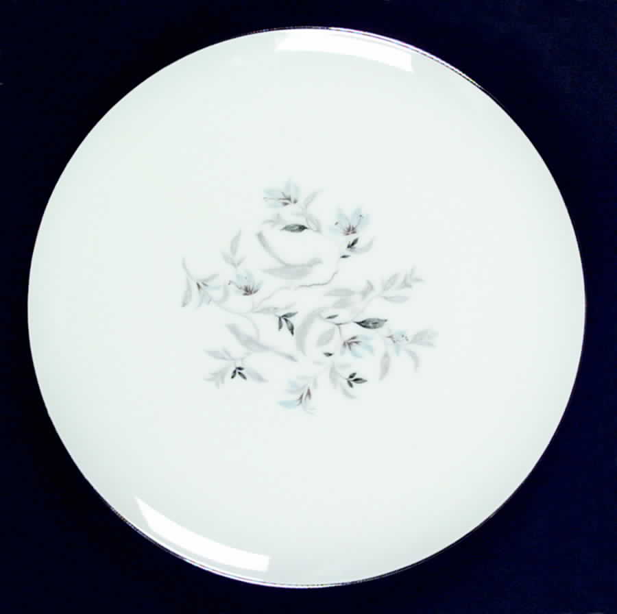 Three Birds Dinner Plate by Yamaka-1