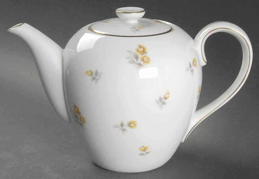 Ariel Teapot & Lid by Yamaka-1