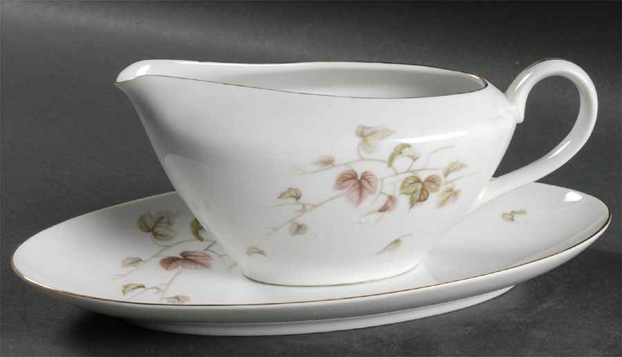Breeze Gravy Boat & Underplate/Relish by Yamaka-1