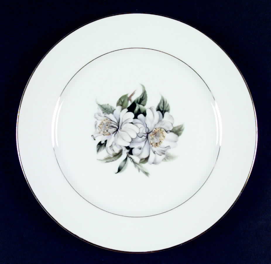 Camille Dinner Plate by Yamaka-1