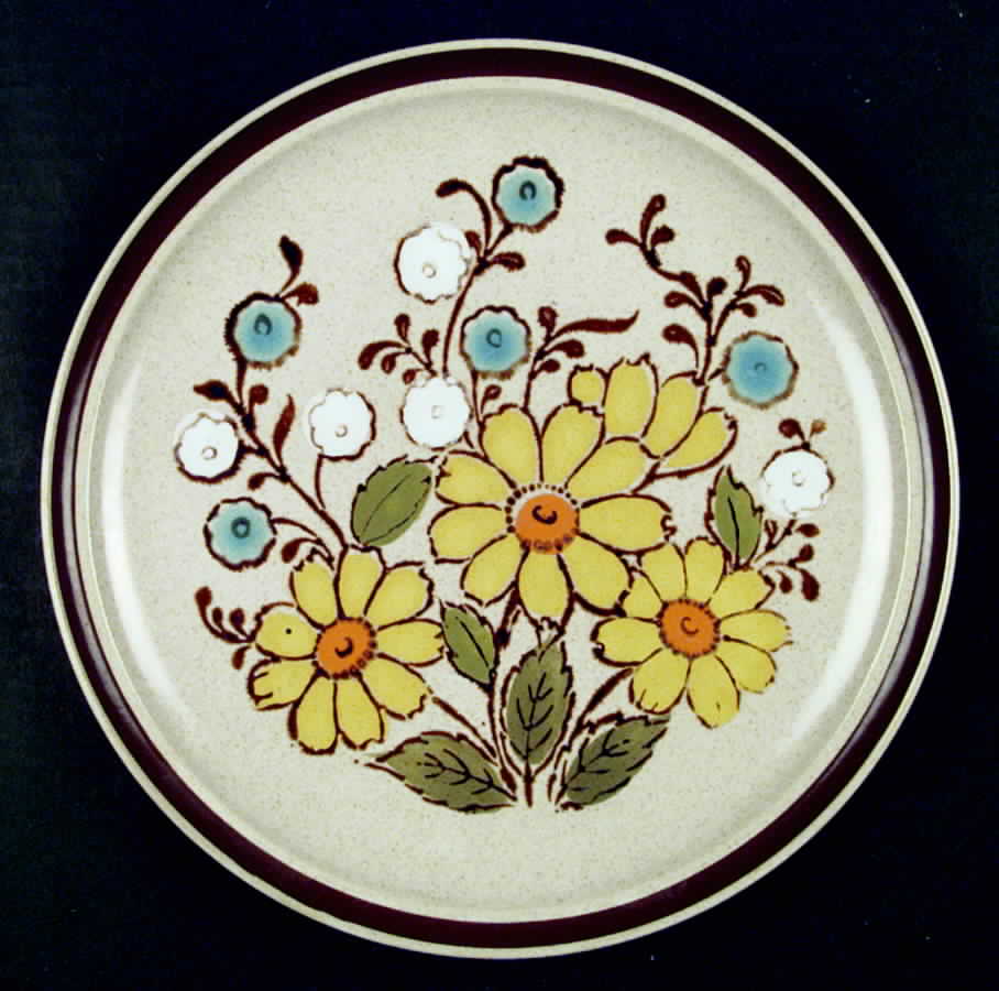 Capri Dinner Plate by Yamaka-1