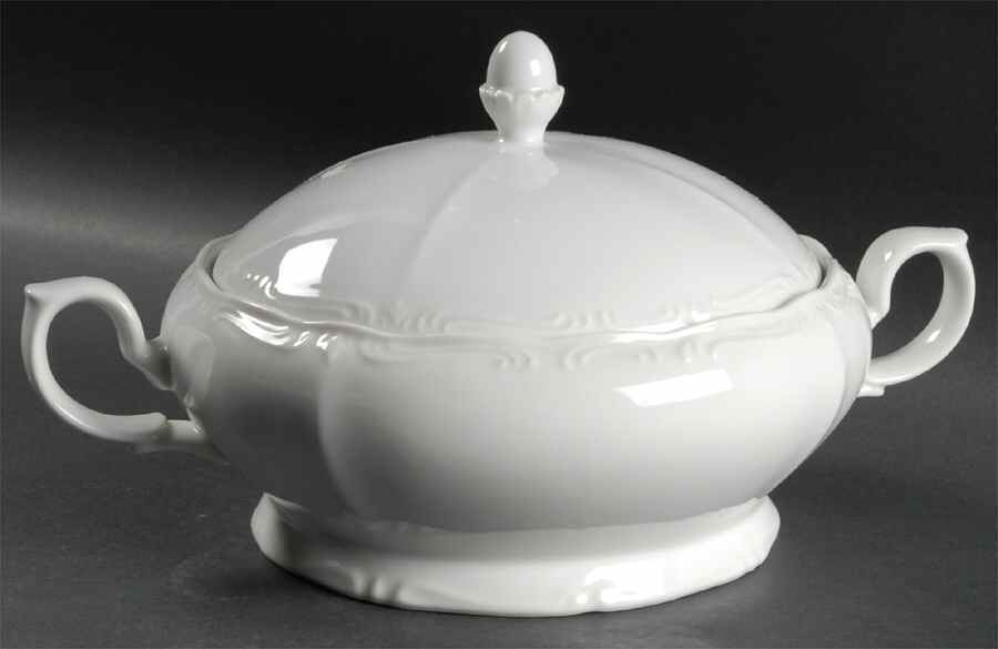 Classic Baroque Round Covered Vegetable by Yamaka-1