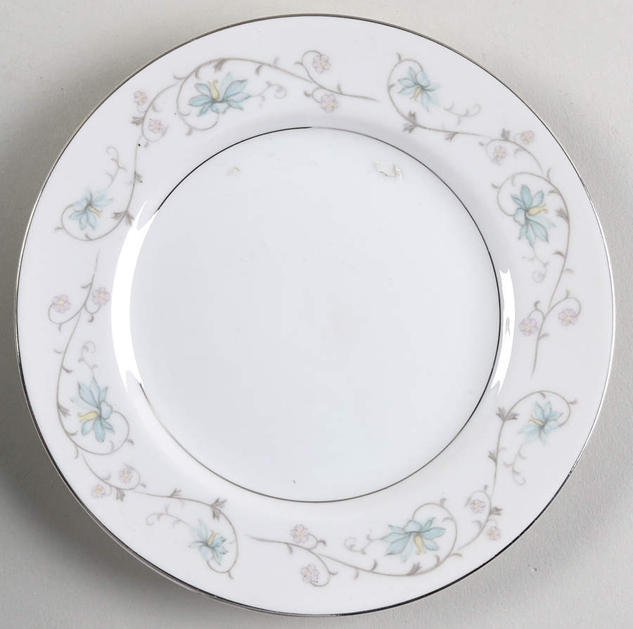 Delicate Bread & Butter Plate by Yamaka-1