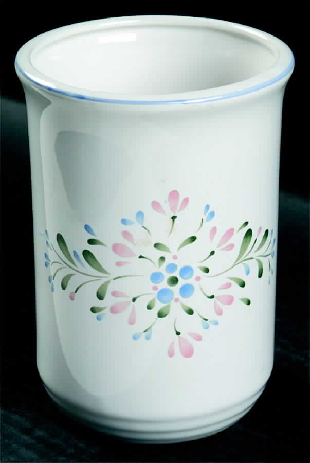 Fascino Utensil Holder by Yamaka-1