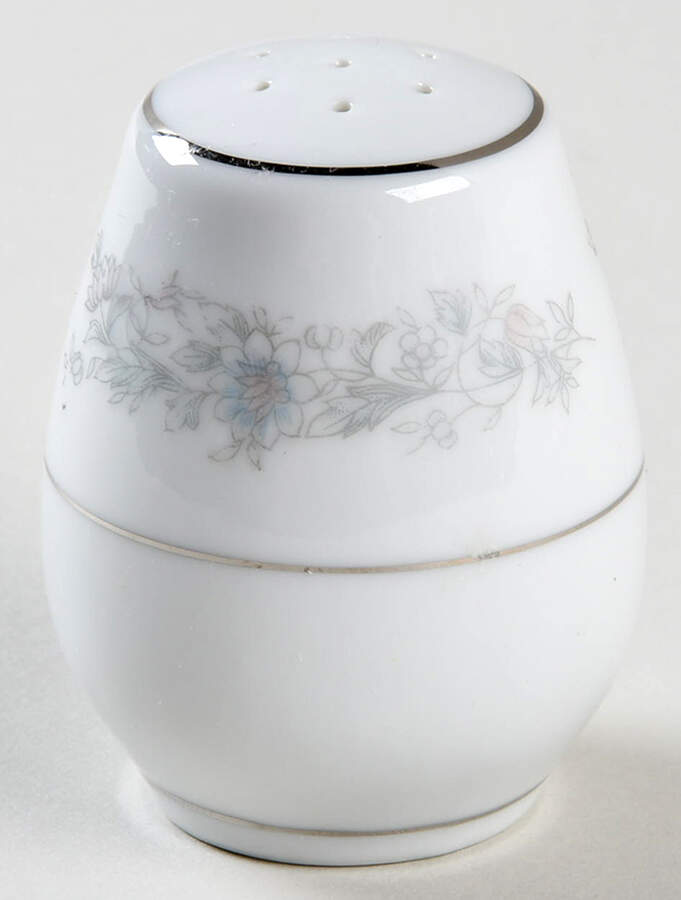 Grace Pepper Shaker by Yamaka-1