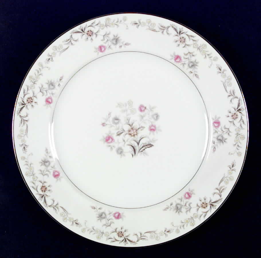 Helena Dinner Plate by Yamaka-1
