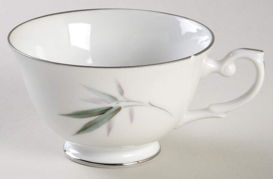 Mandarin Footed Cup by Yamaka-1