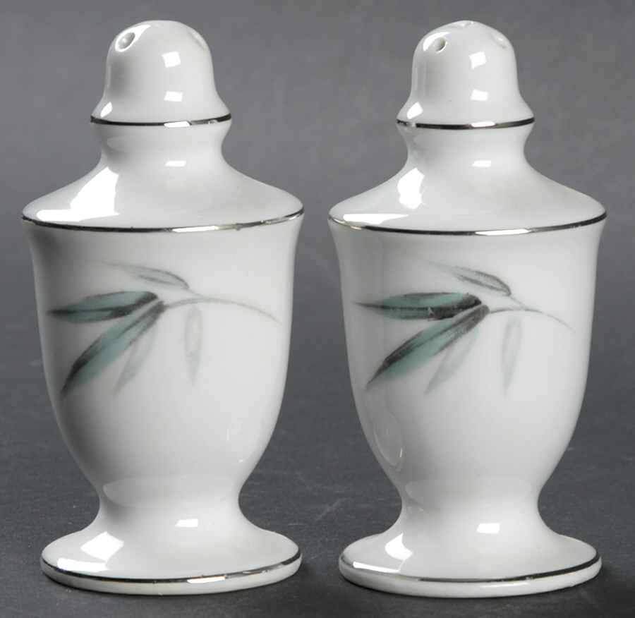 Mandarin Salt & Pepper Set by Yamaka-1