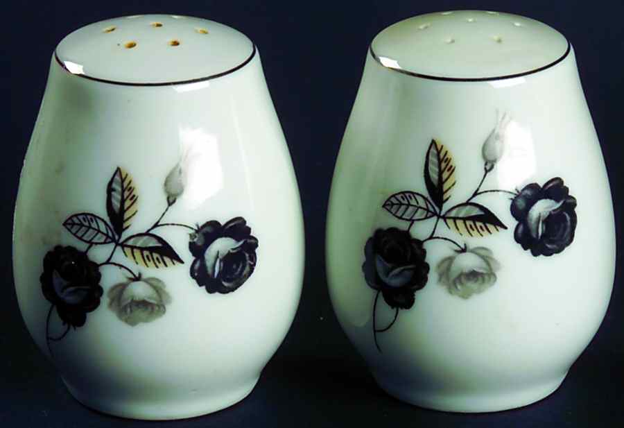 Prelude Salt & Pepper Set by Yamaka-1