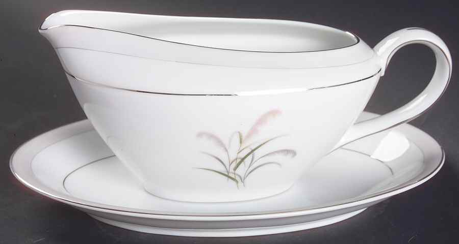 Sayonara Gravy Boat & Underplate/Relish by Yamaka-1
