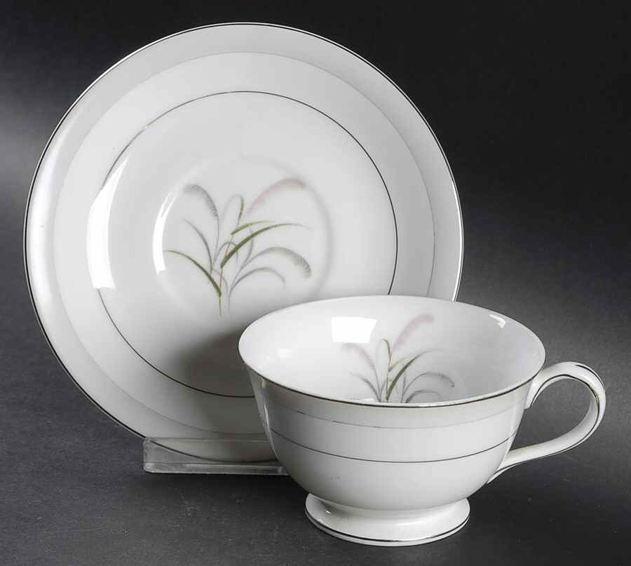 Sayonara Footed Cup & Saucer Set by Yamaka-1
