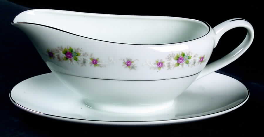 Serenade Gravy Boat with Attached Underplate by Yamaka-1