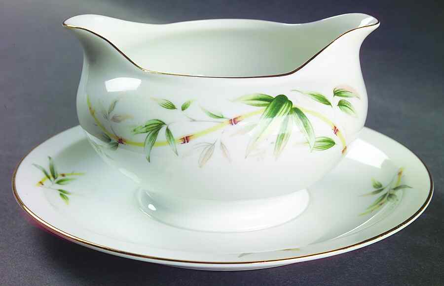 South Wind Gravy Boat with Attached Underplate by Yamaka-1