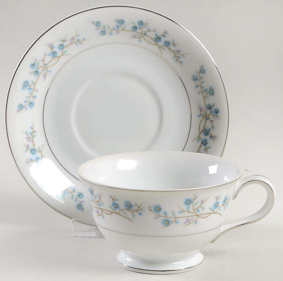 Spa Footed Cup & Saucer Set by Yamaka-1
