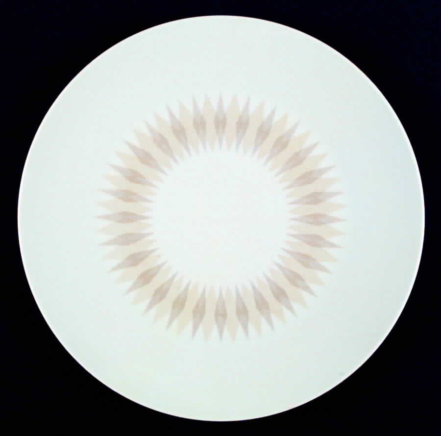 Trylon Dinner Plate by Yamaka-1