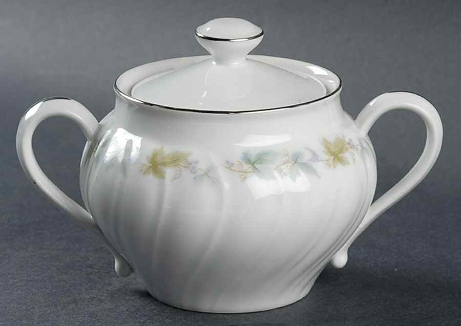 Vineyard Sugar Bowl & Lid by Yamaka-1