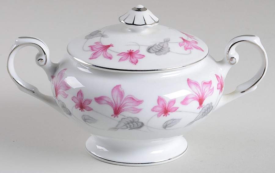 Woodbine Sugar Bowl & Lid by Yamaka-1