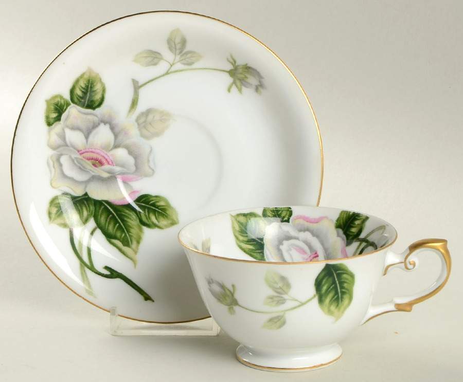YAM20 Footed Cup & Saucer Set by Yamaka-1