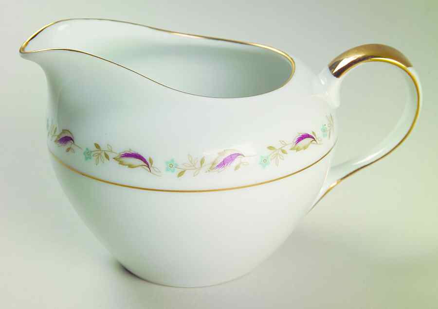 Heirloom Creamer by Yamato-1