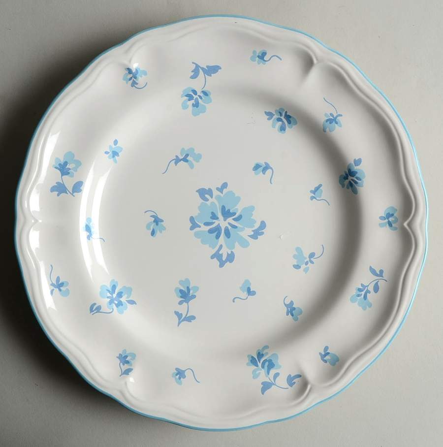 Queensbury Blue Dinner Plate by Yamaka-1