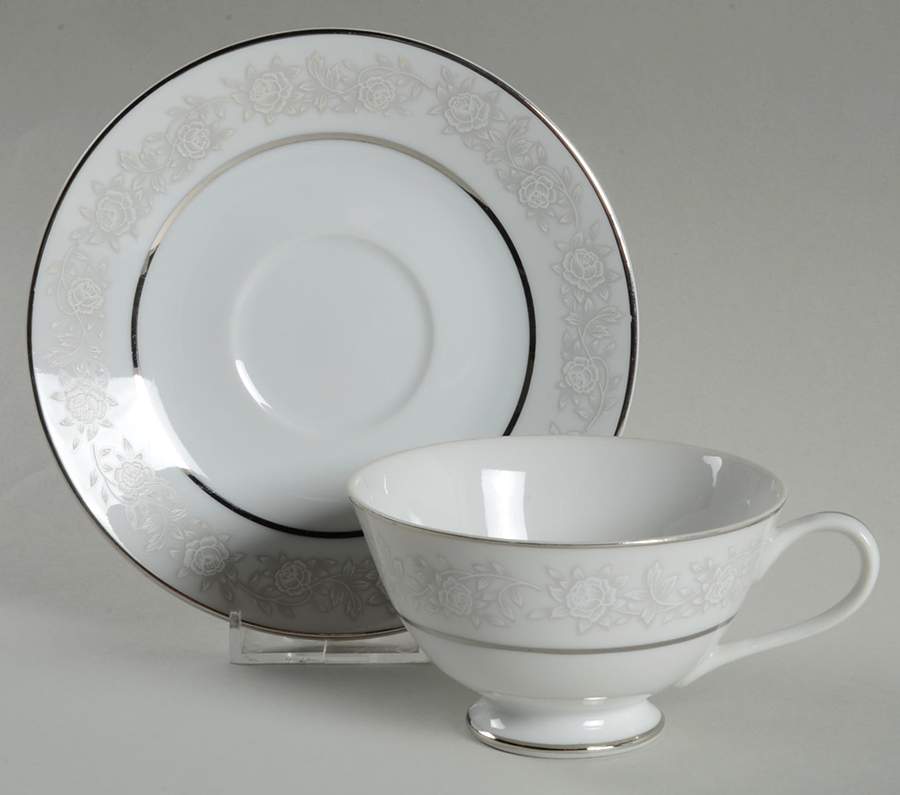 Brocade Footed Cup & Saucer Set by Yamaka-1