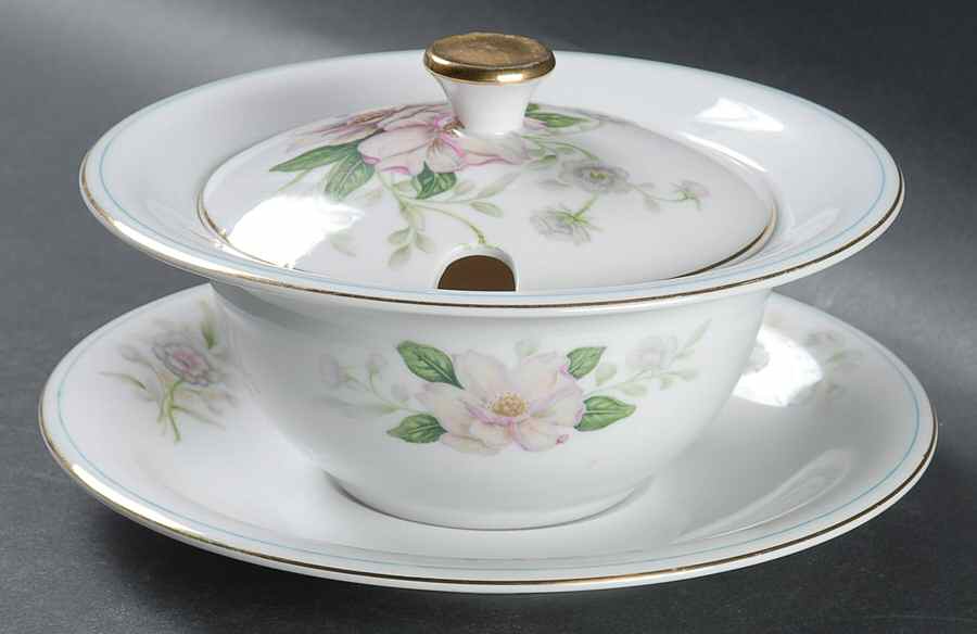 YAM30 Sauce Boat & Lid with Underplate by Yamaka-1