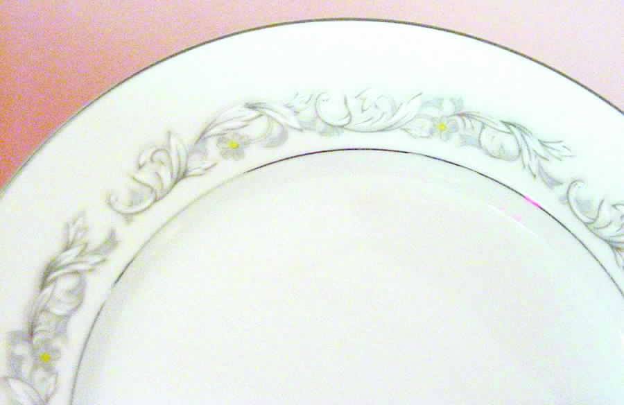 Tapestry Dinner Plate by Yamaka-1