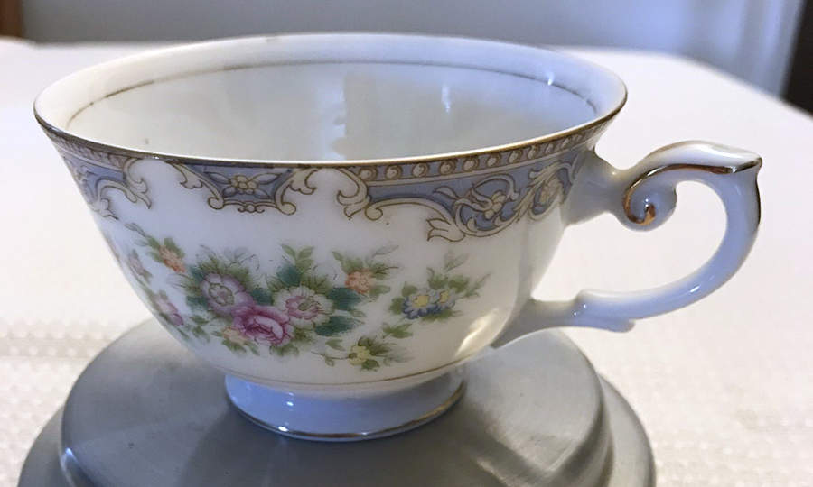 YAM37 Footed Cup by Yamaka-1