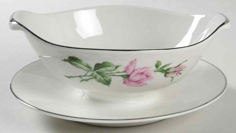 YOU1 Gravy Boat with Attached Underplate by Youngsware-1