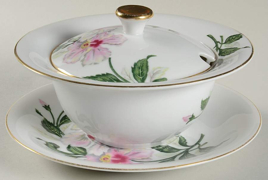 YAM41 Gravy Boat & Lid w/Underplate by Yamaka-1
