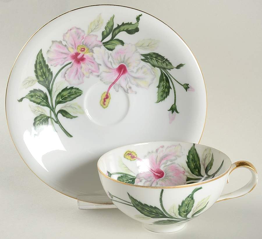 YAM41 Flat Cup & Saucer Set by Yamaka-1