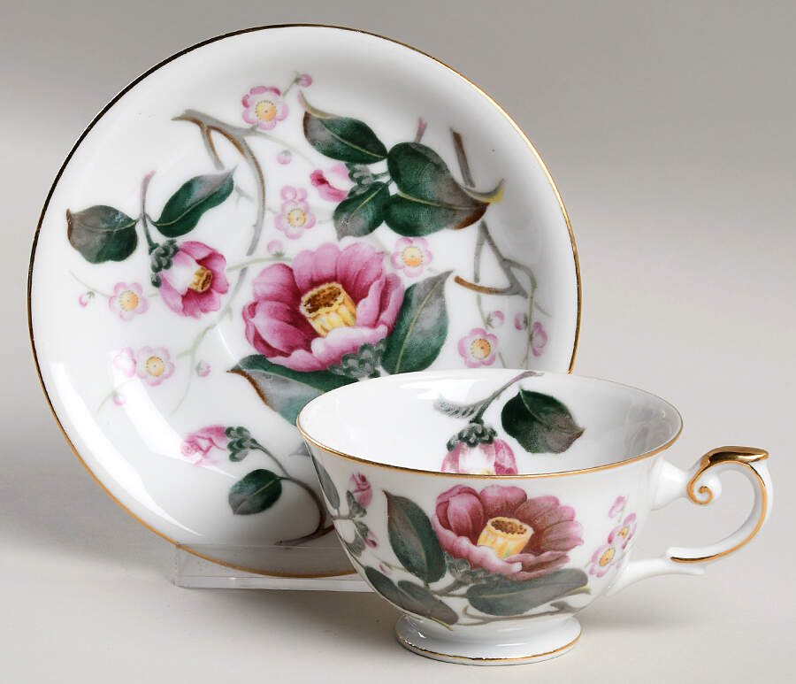 YAM42 Footed Cup & Saucer Set by Yamaka-1