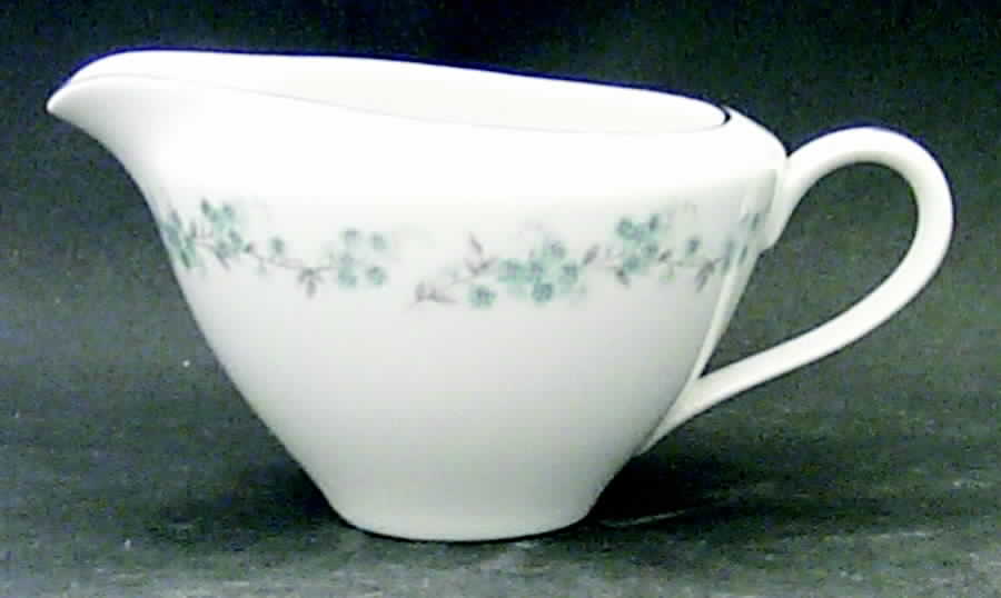 Nancy (Center Design) Creamer by Yamaka-1