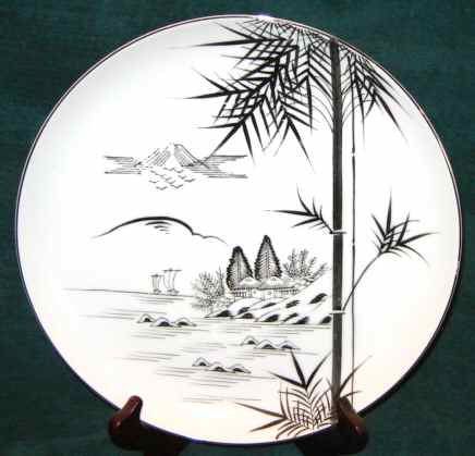 YUK1 Dinner Plate by Yuki-1