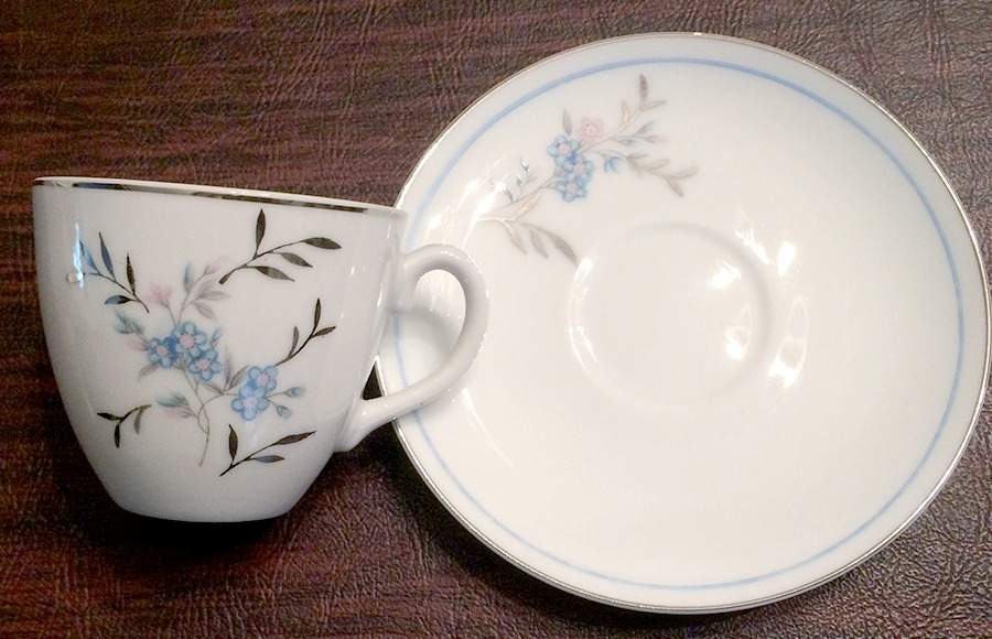 YAM57 Flat Cup & Saucer Set by Yamaka-1
