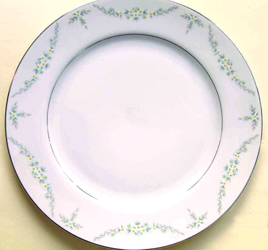 Sonata Dinner Plate by Yamaka-1