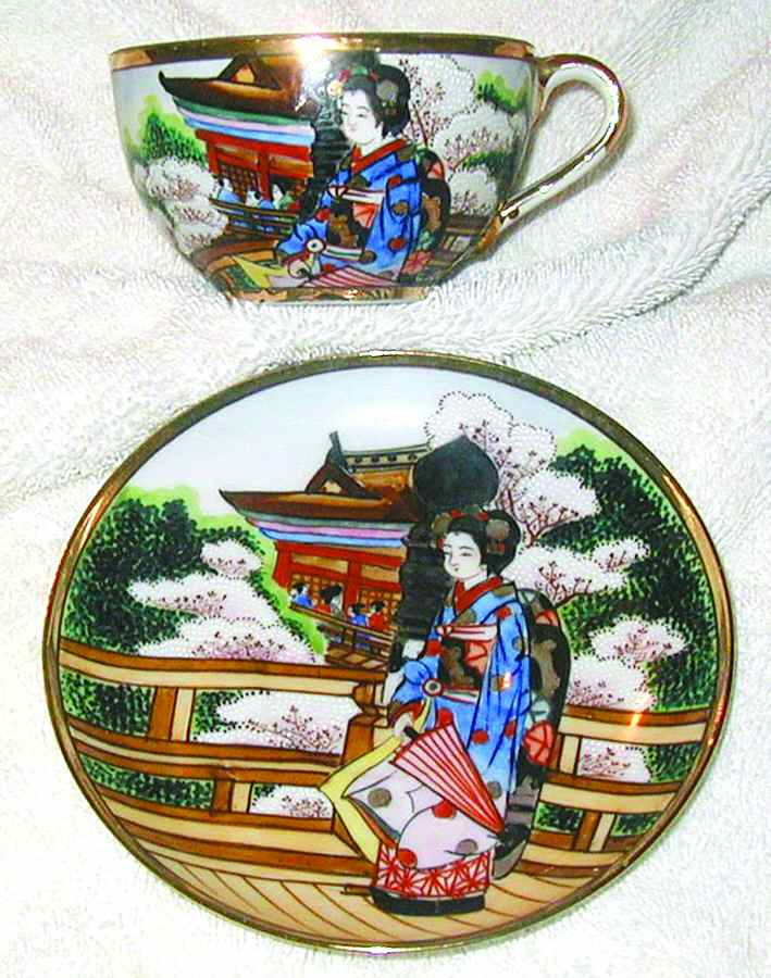 YAD2 Flat Cup & Saucer Set by Yamada China-Japan-1
