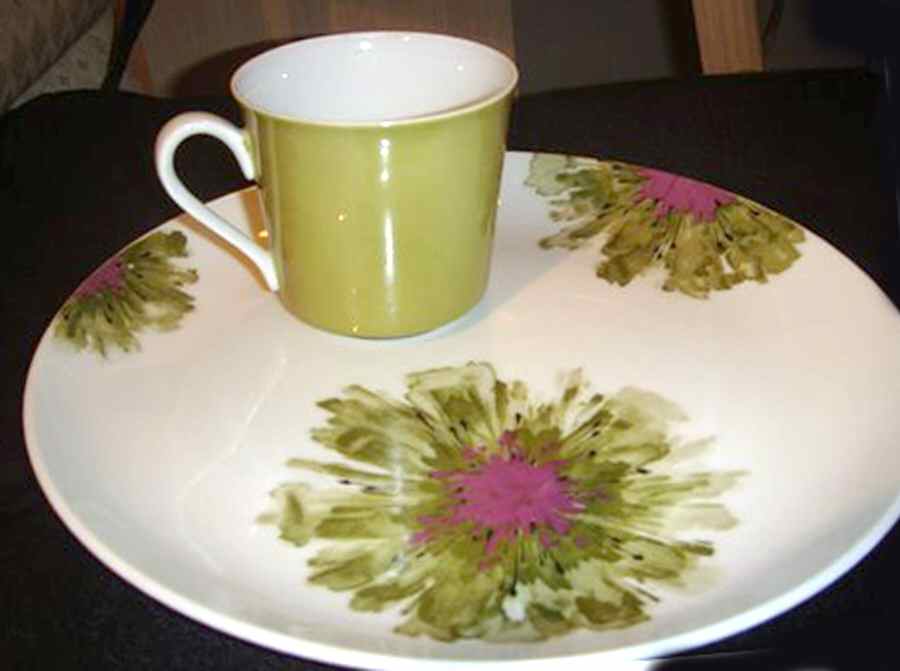 YAM82 Snack Plate & Cup Set by Yamaka-1