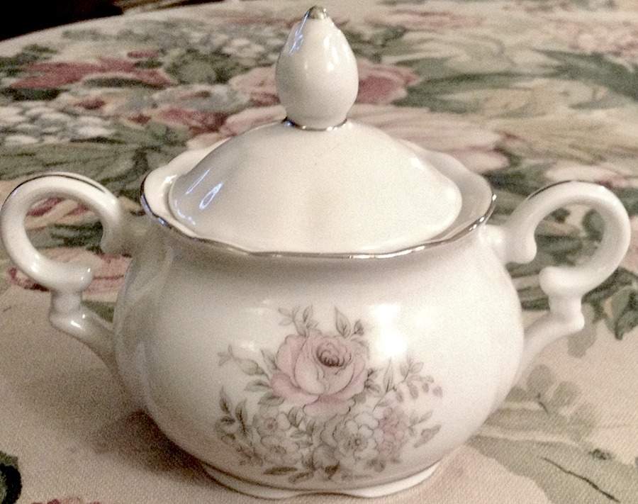YAM83 Sugar Bowl & Lid by Yamaka-1