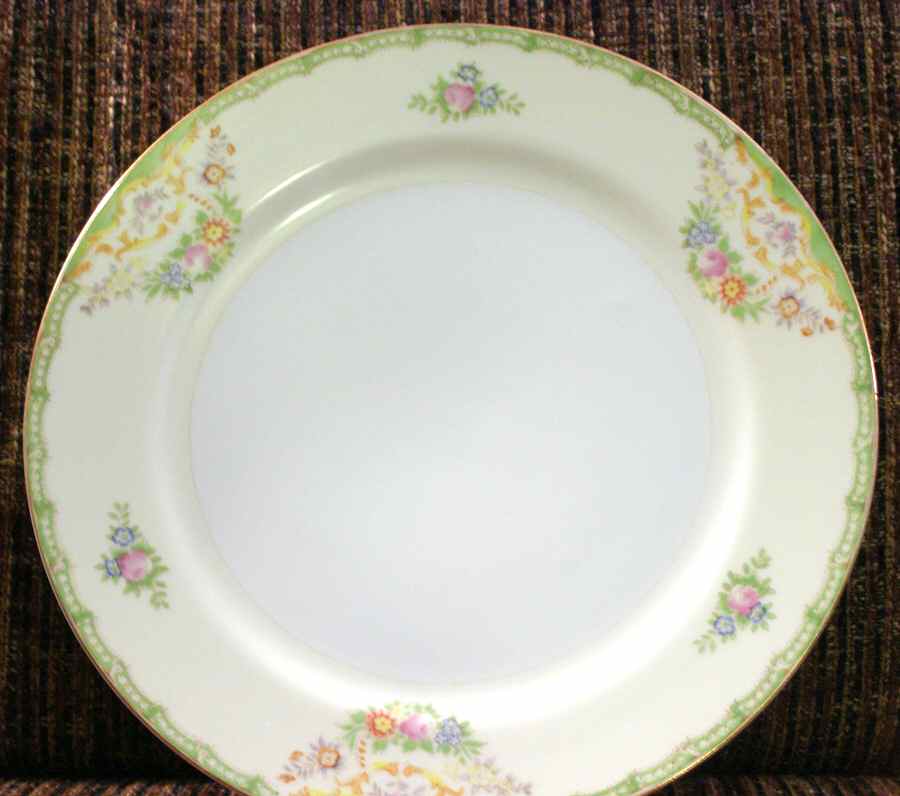 YRK6 Dinner Plate by York (Japan)-1