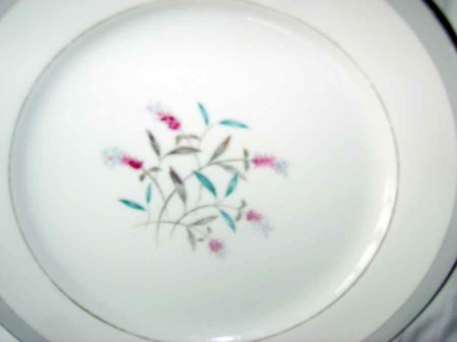 YAM92 Dinner Plate by Yamaka-1