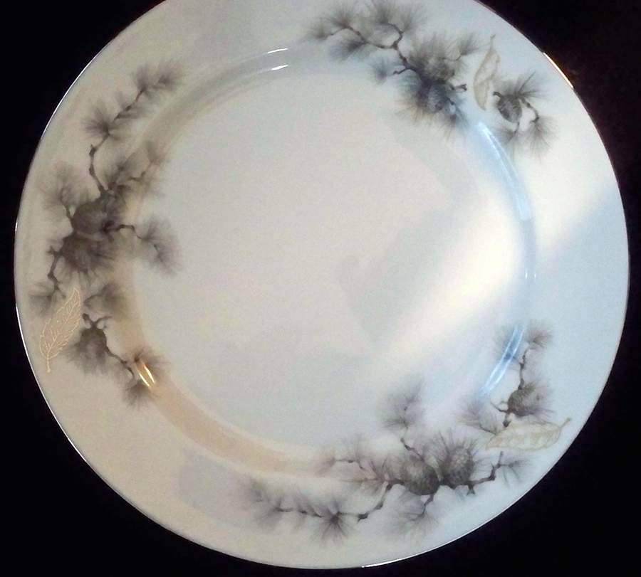 YAM94 Dinner Plate by Yamaka-1