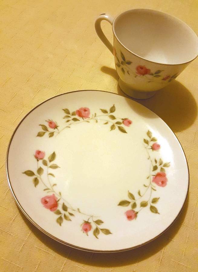 4013 Salad Plate by Yamato-1