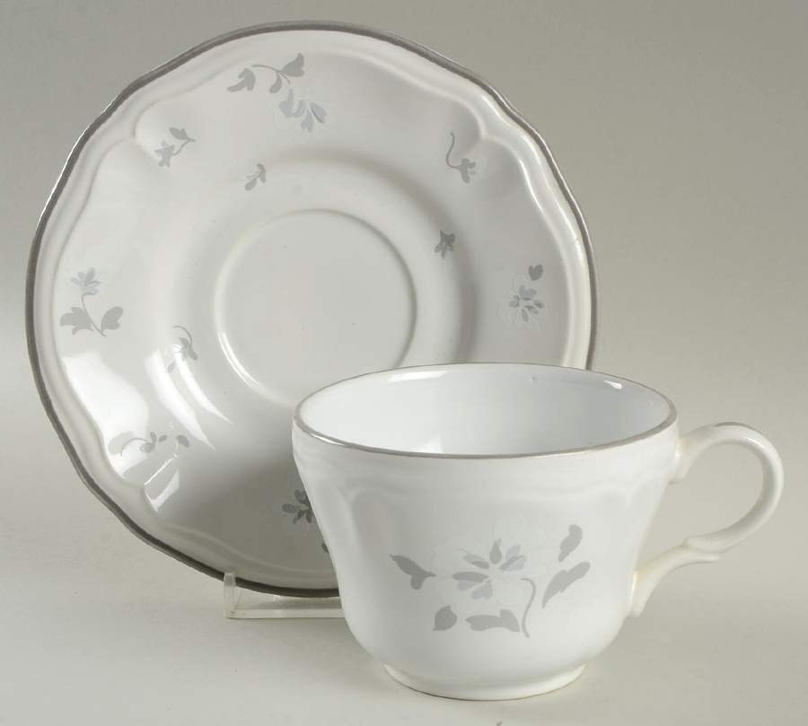 Queensbury Gray Flat Cup & Saucer Set by Yamaka-1