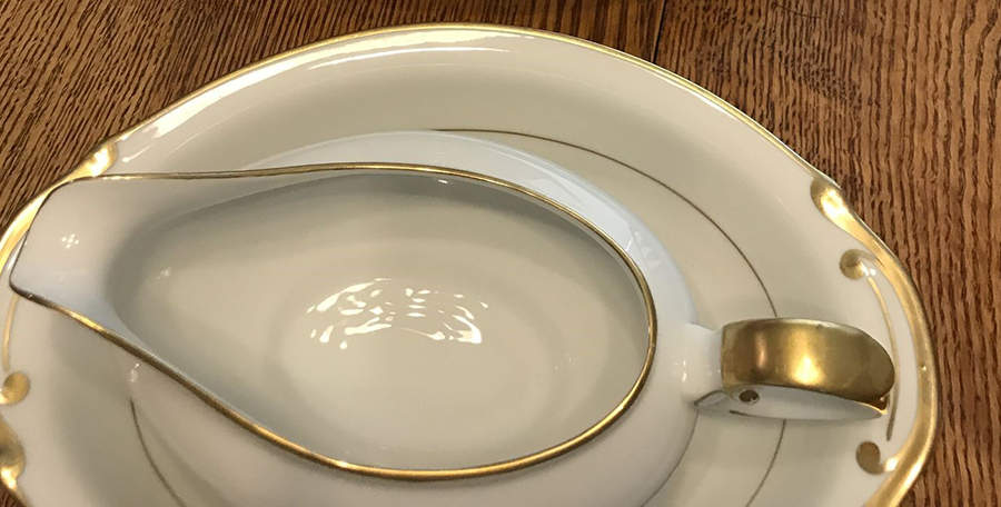 K-616 Gravy Boat by Yamaka-1