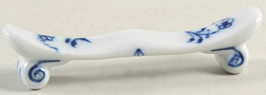 Blue Onion Knife Rest by Zwiebelmuster-1