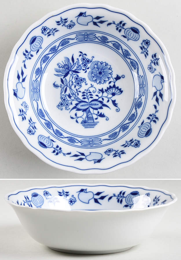 Blue Onion 8" Round Vegetable Bowl by Zwiebelmuster-1
