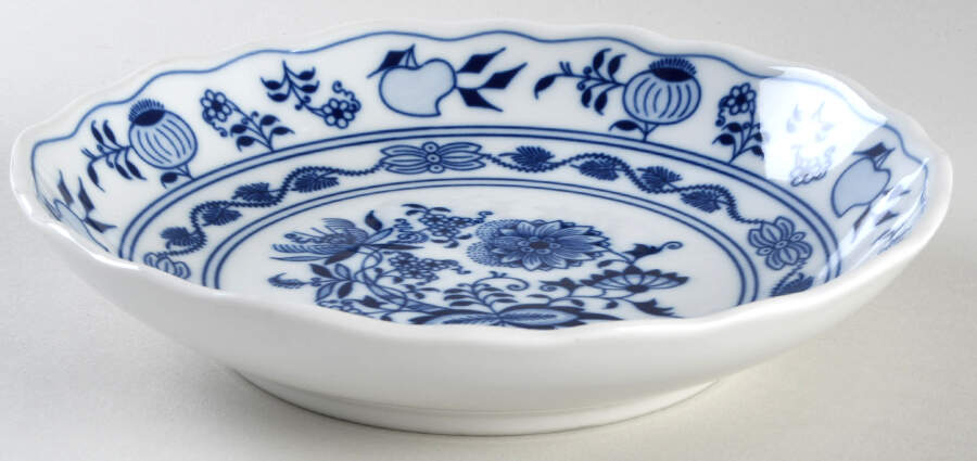 Blue Onion Coupe Soup Bowl by Zwiebelmuster-1